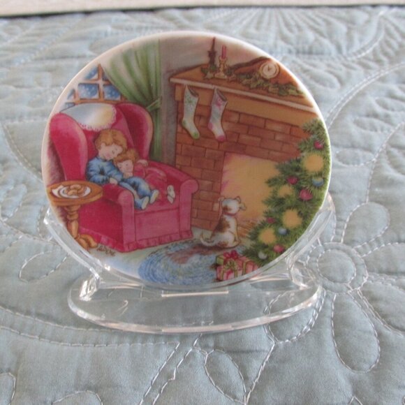 Hallmark Keepsake Ornament 1988 Waiting For Santa Collectors‎ Plate Lot of 2 - Picture 3 of 9